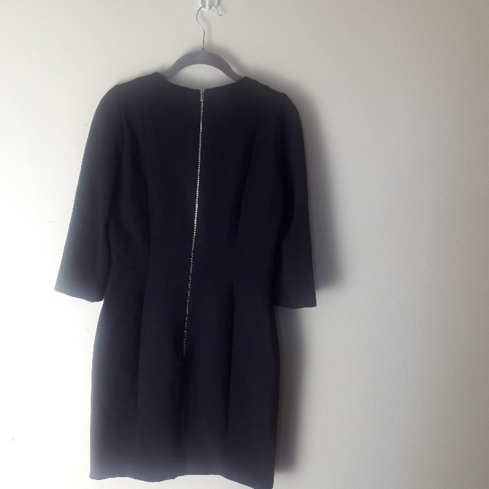 Dress - Picture 5 of 8